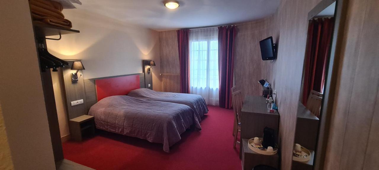 Logis Hotel Saint-Hubert กูร์-เชอแวร์นี ภายนอก รูปภาพ