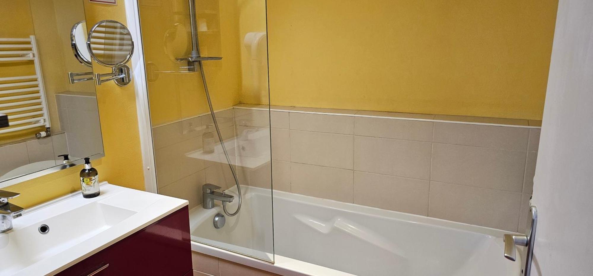 Logis Hotel Saint-Hubert กูร์-เชอแวร์นี ภายนอก รูปภาพ