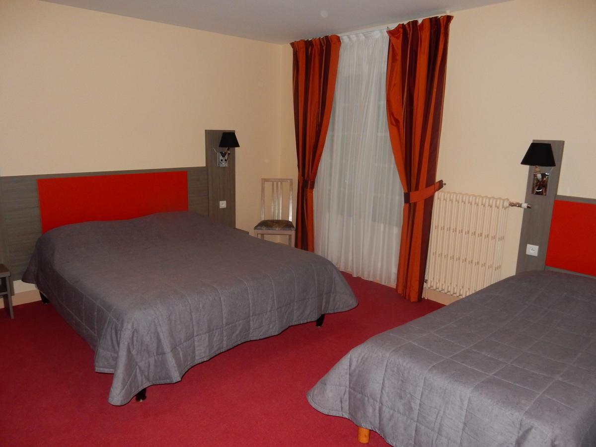 Logis Hotel Saint-Hubert กูร์-เชอแวร์นี ภายนอก รูปภาพ